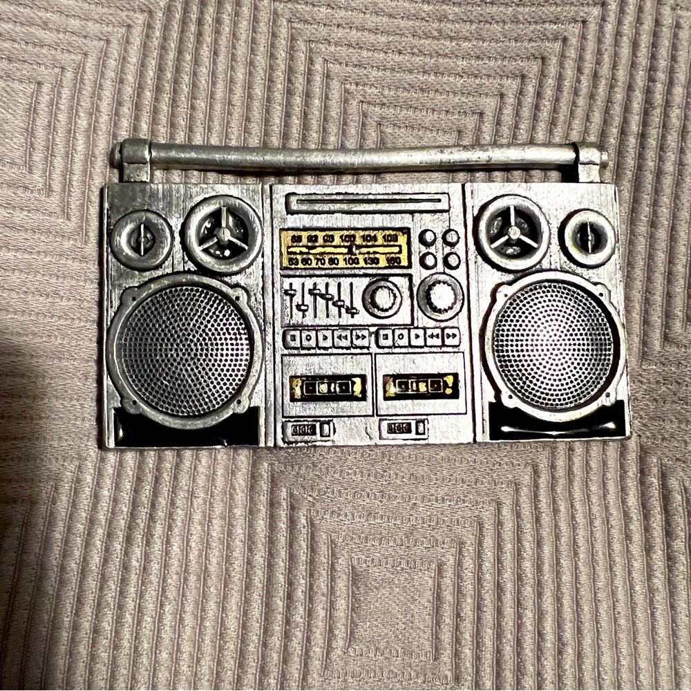 Boombox belt buckle - new condition